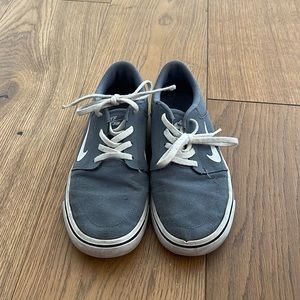 Grey Nike sb